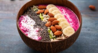 Mixed Nuts Pitaya Smoothie Bowl